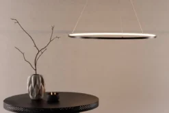 Pendelleuchte „Durban“ – Rahmen aus schwarzem Aluminium und LED-Leuchten