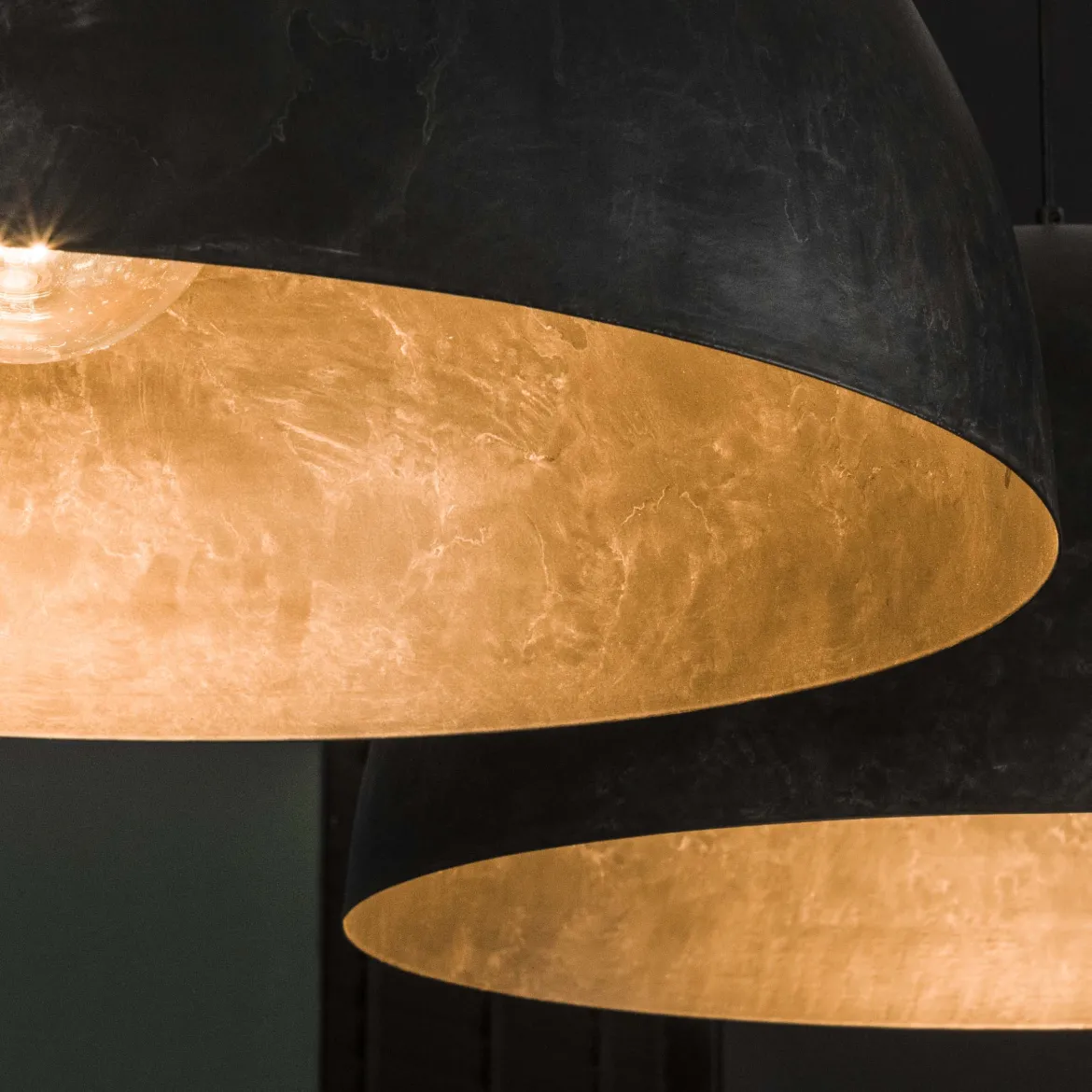 Pendelleuchte „Elandra“ – 2 Leuchten mit 60cm großen, domartigen Lampenschirmen in Dunkelgrau