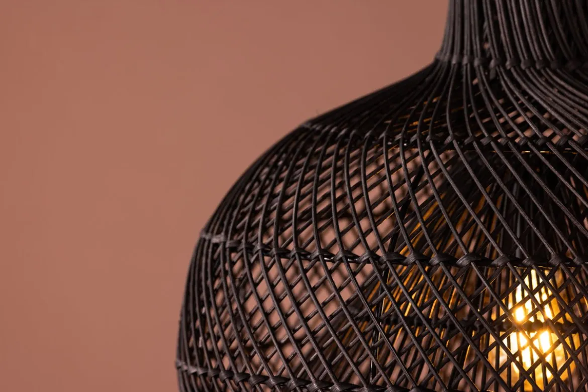Pendelleuchte „Maun" – Dunkles Rattan mit Flechtmuster