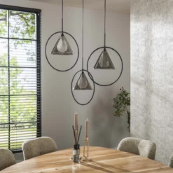 Pendelleuchte „Murielle“ – Gestuft mit 3 Leuchten und Rauchglas im Loop-Design