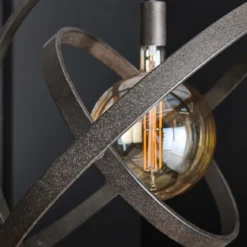 Pendelleuchte „Orvion“ – 1 Leuchte mit Sphären-Design aus Metall in Schwarz