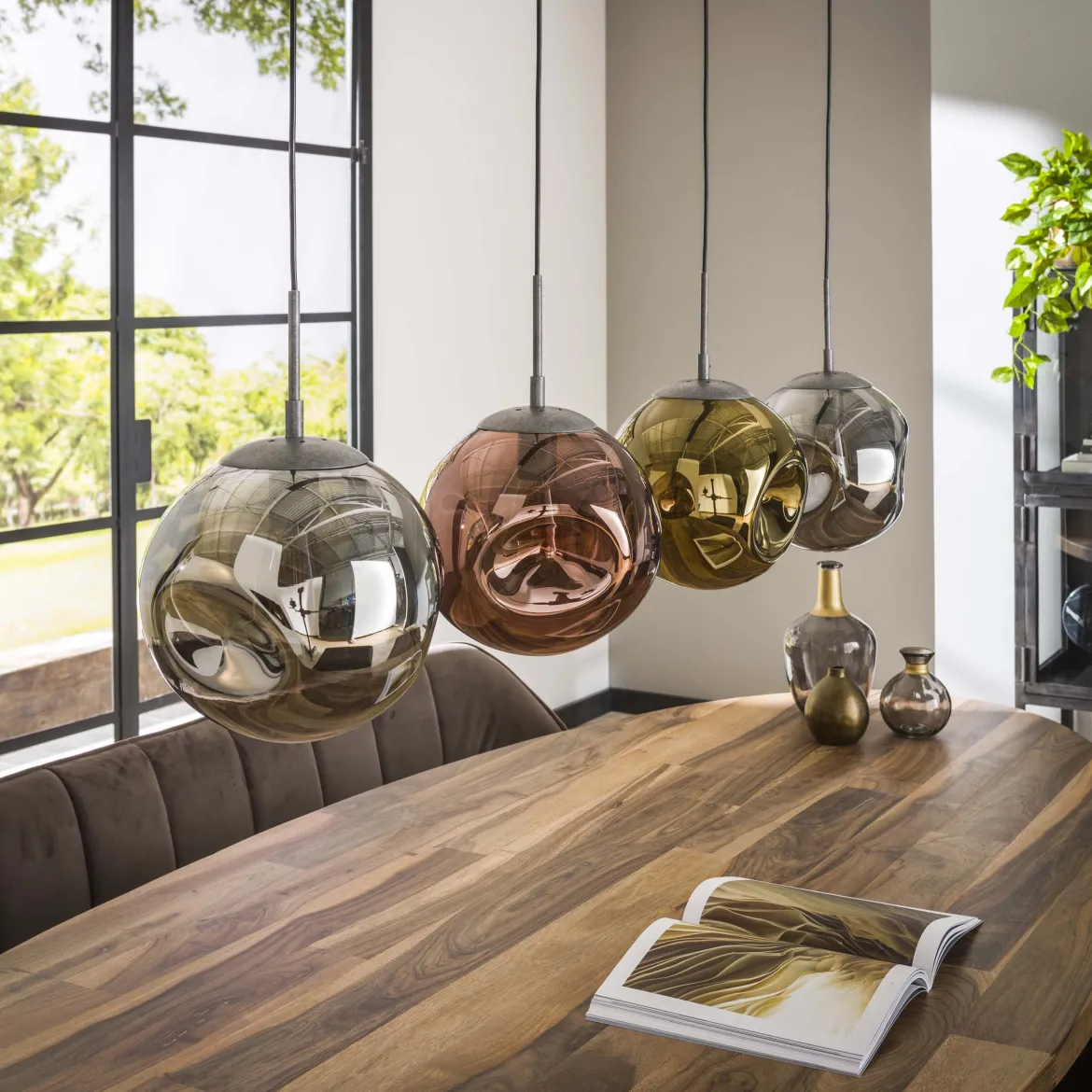 Pendelleuchte „Virelli“ – 4 Leuchten in der Metall-Farbkombination Gold, Kupfer und Chrom