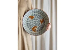 Schale Bindy – handbemalte Steingutschale mit Vogelmotiv