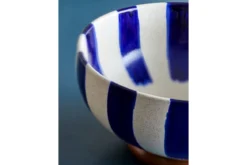 Schale Cala – handbemalte Steingutschale in Blau