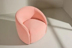 Sessel Noris - Sanfter Pfirsichton im minimalistischen Design