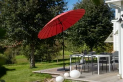Sonnenschirm Rivierra – Ø270 cm in der Farbe Rot