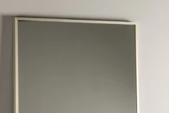 Spiegel Morino – mit Aluminiumrahmen in Beige oder Silber
