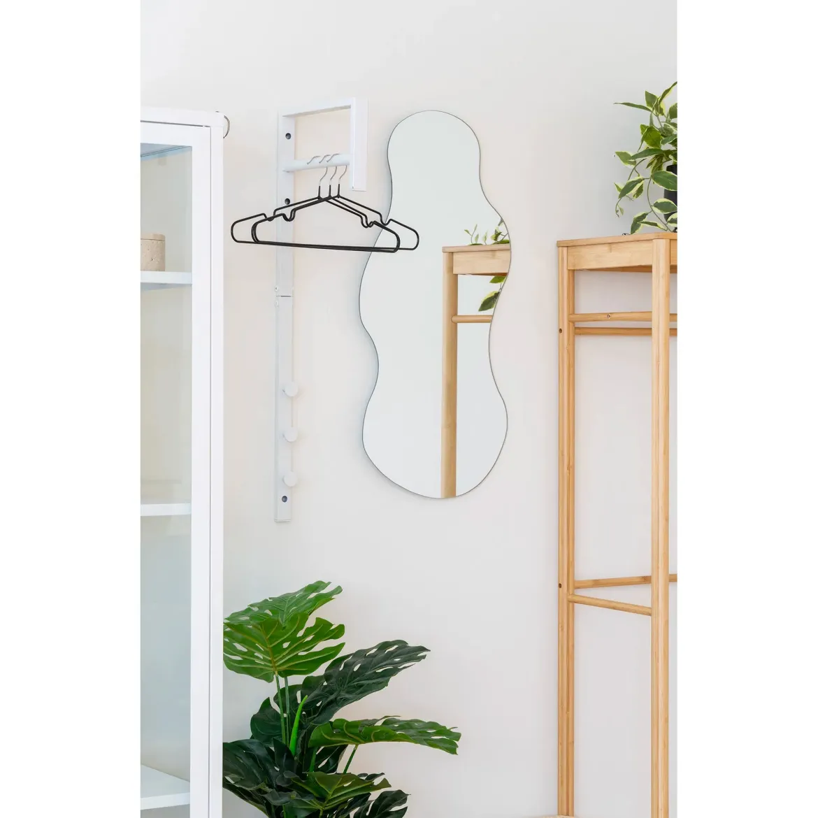 Spiegel Orviano Tall – Organische Form aus Glas