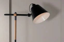 Stehlampe „California“ – markantes, modernes Design in Schwarz