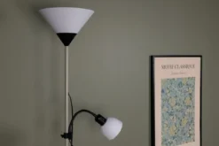 Stehlampe „Ragnar“ – Schlanke, moderne Silhouette 2-flammig