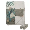 Tagesdecke Pfaui – aus gewebtem Polyester mit Quasten
