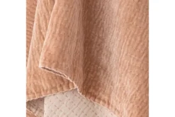 Tagesdecke Rosina – Quilt aus Baumwolle mit Velours in Rosé