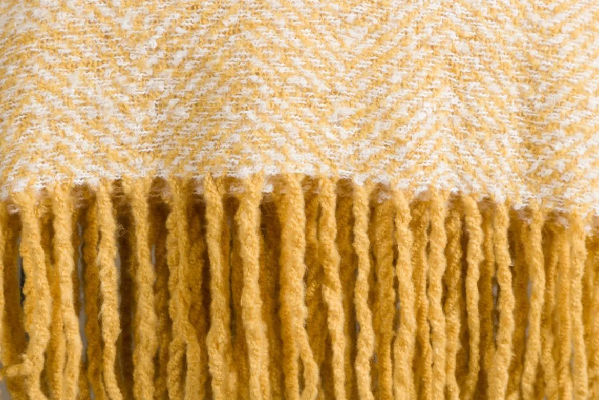 Tagesdecke Velora Gelb – 170×130 cm mit Fransen & Strukturwebung