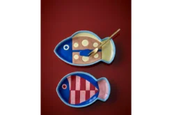 Teller Marino – aus Steingut, 2er-Set in Fischform mit handbemaltem Relief