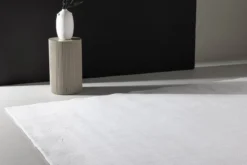 Teppich Liora – in Weiß aus Polyester & Vliesstoff