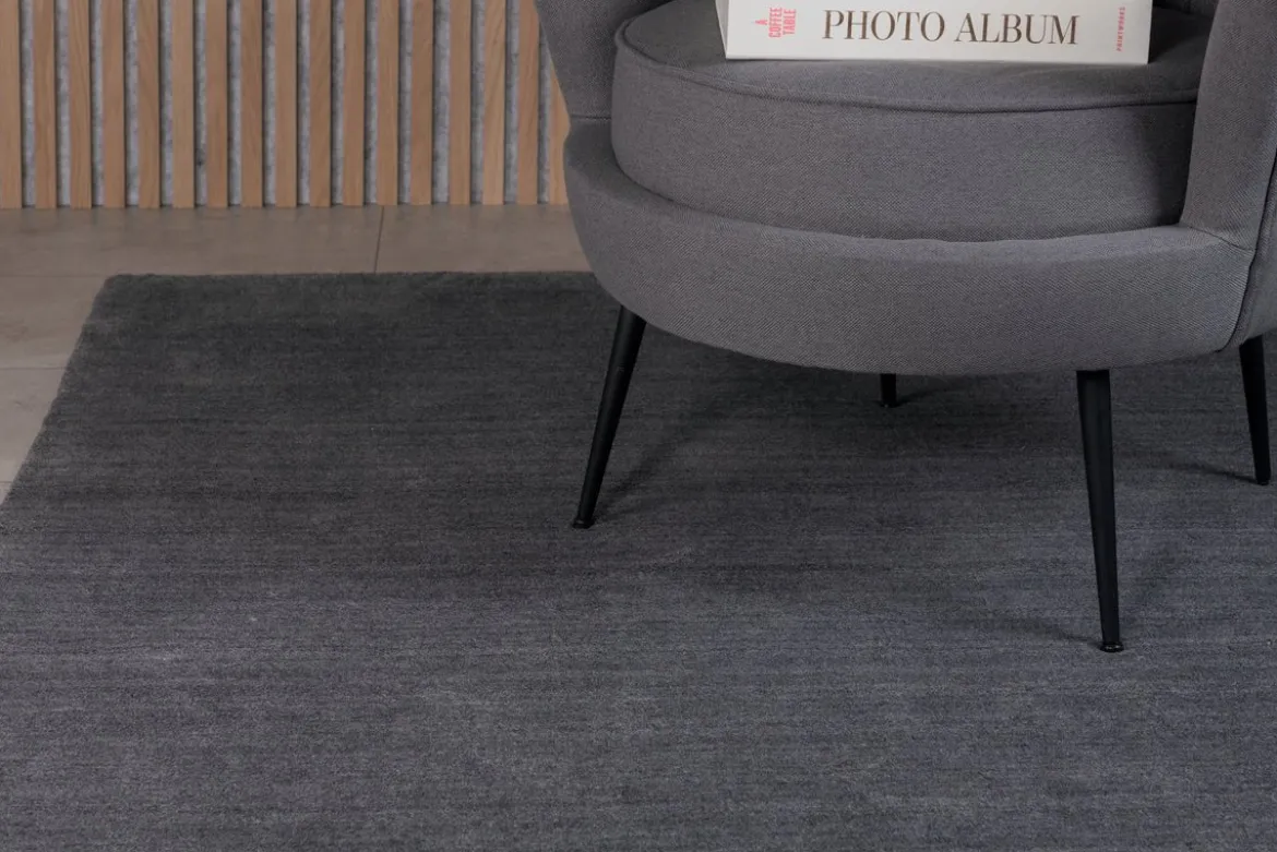 Teppich Nivaro – Kurzflor in Dunkelgrau aus Wolle & Polyester