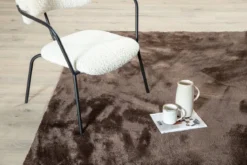 Teppich Selina – mit Glanzoptik aus Polyester & Vliesstoff