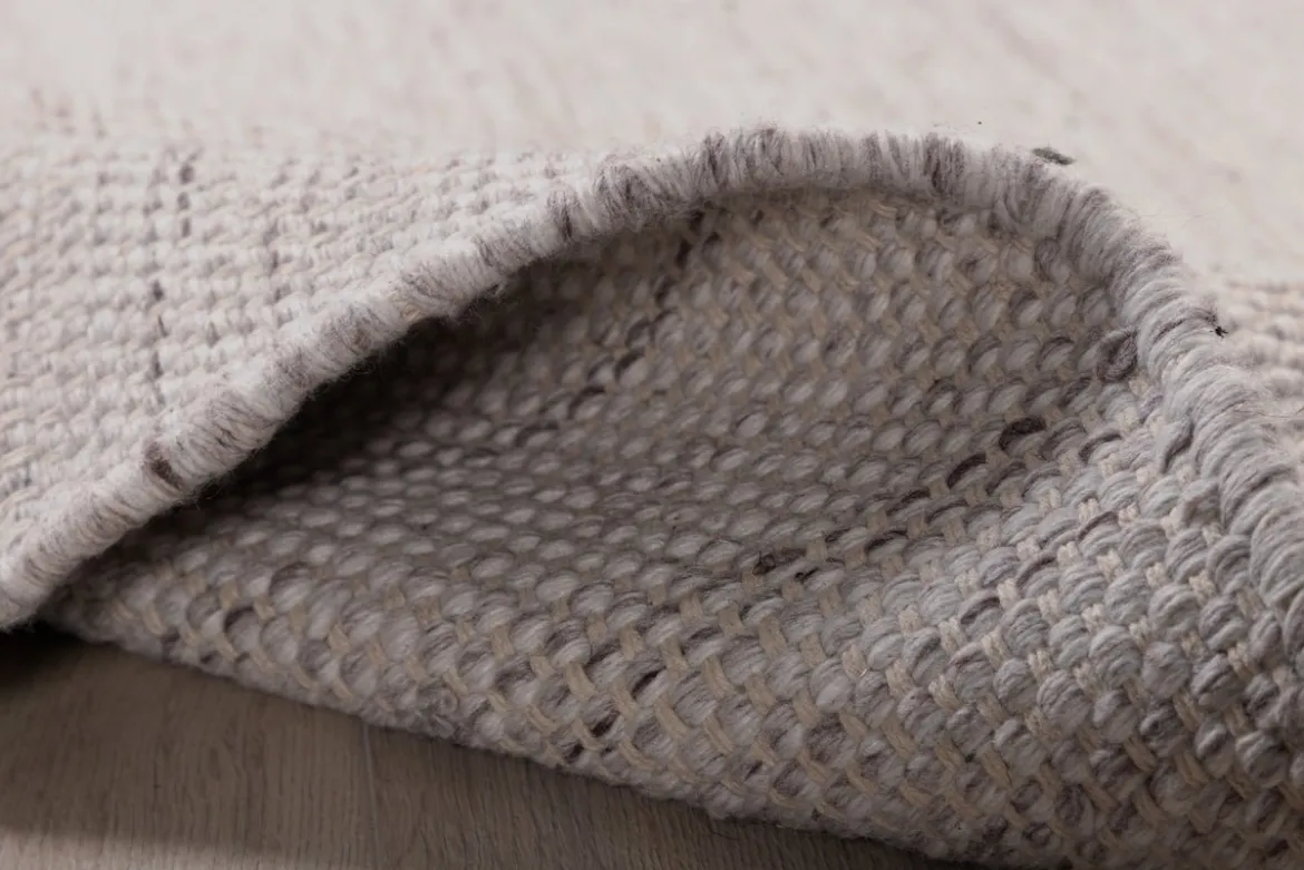 Teppich Zay – handgewebt in Beige aus Polyester & Baumwolle