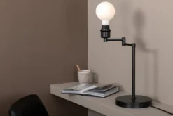 Tischlampe „Alice“ – Mit eleganten, verstellbaren schwarzen Ständer