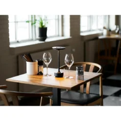 Tischlampe „Ardena“ – Eleganz in Gold, Silber & Schwarz