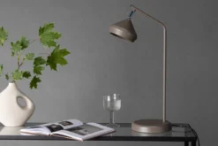 Tischleuchte Bella - warm & modern