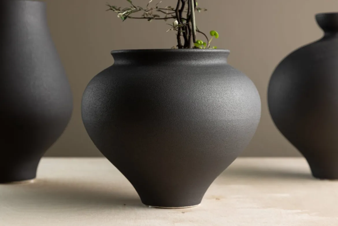 Vase „Arlena“ Ø 18 cm – Weiß oder Schwarz
