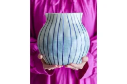 Vase „Bleir“ – handbemaltes Steingut