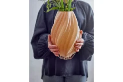 Vase „Kairoa“ – Naturfarbenes Glas