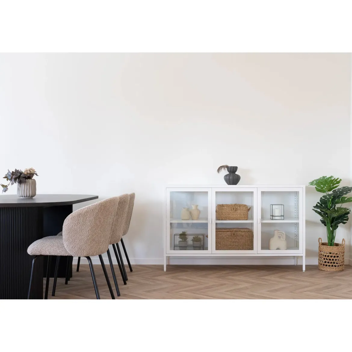Vase „Lunara“ – Keramik in Schwarz