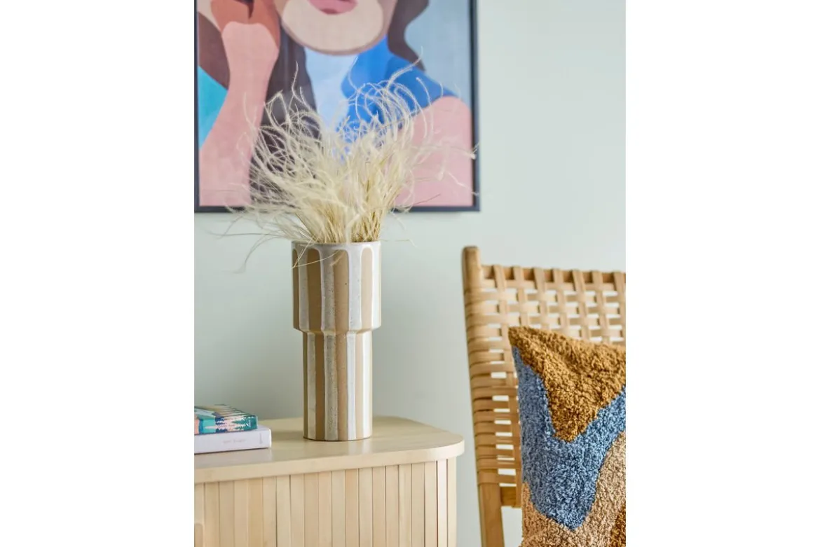 Vase „Nerava“ – Naturfarbenes Steingut