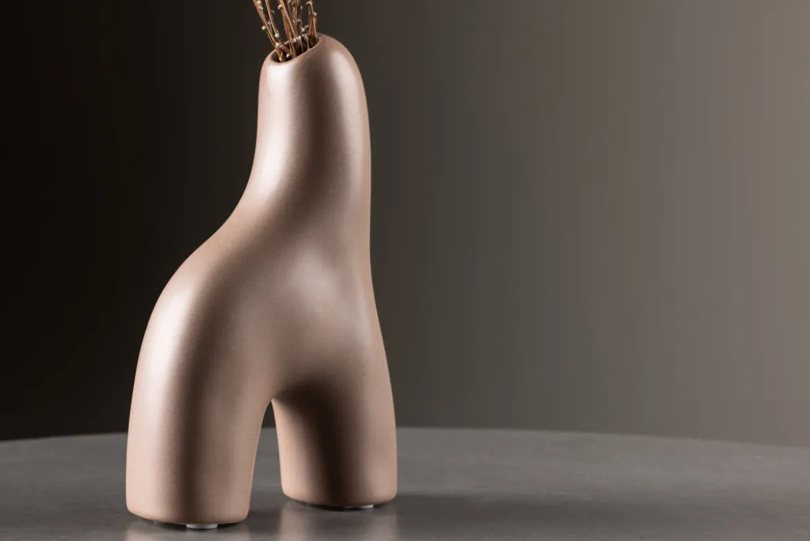 Vase Noara 16 cm – Skulpturales Designobjekt aus Steingut
