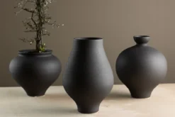 Vase Rellis Ø14 cm – Zeitlose Keramik mit feinen Sprenkeln