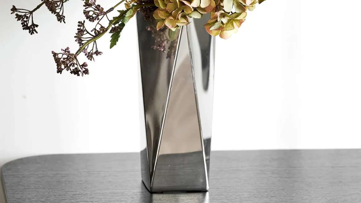 Vase Samy - aus hochwertigem Stahl