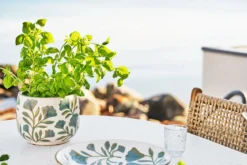 Vase Solvira - aus Keramik mit Blumenmotiv