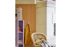 Wandschrank Lana – Violettes Holz-Kabinett mit Messinggriff & Musterfront