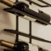 Weinregal Vinia – Wandregal aus Metall für stilvolle Weinlagerung