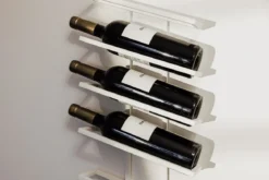 Weinregal Vinia – Wandregal aus Metall für stilvolle Weinlagerung