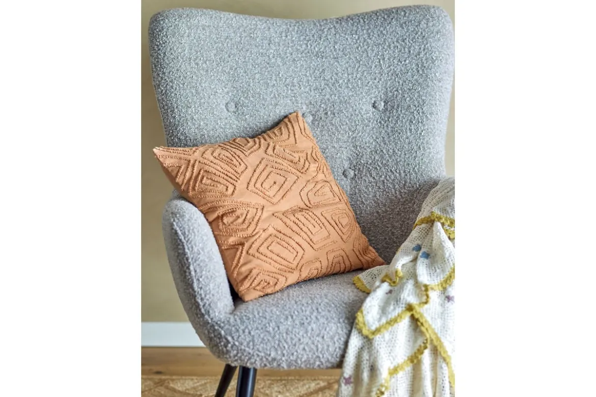 Zierkissen Arezzo – Stickdesign in Braun