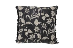 Zierkissen Mari – aus recycelter Baumwolle in Schwarz mit floralem Design